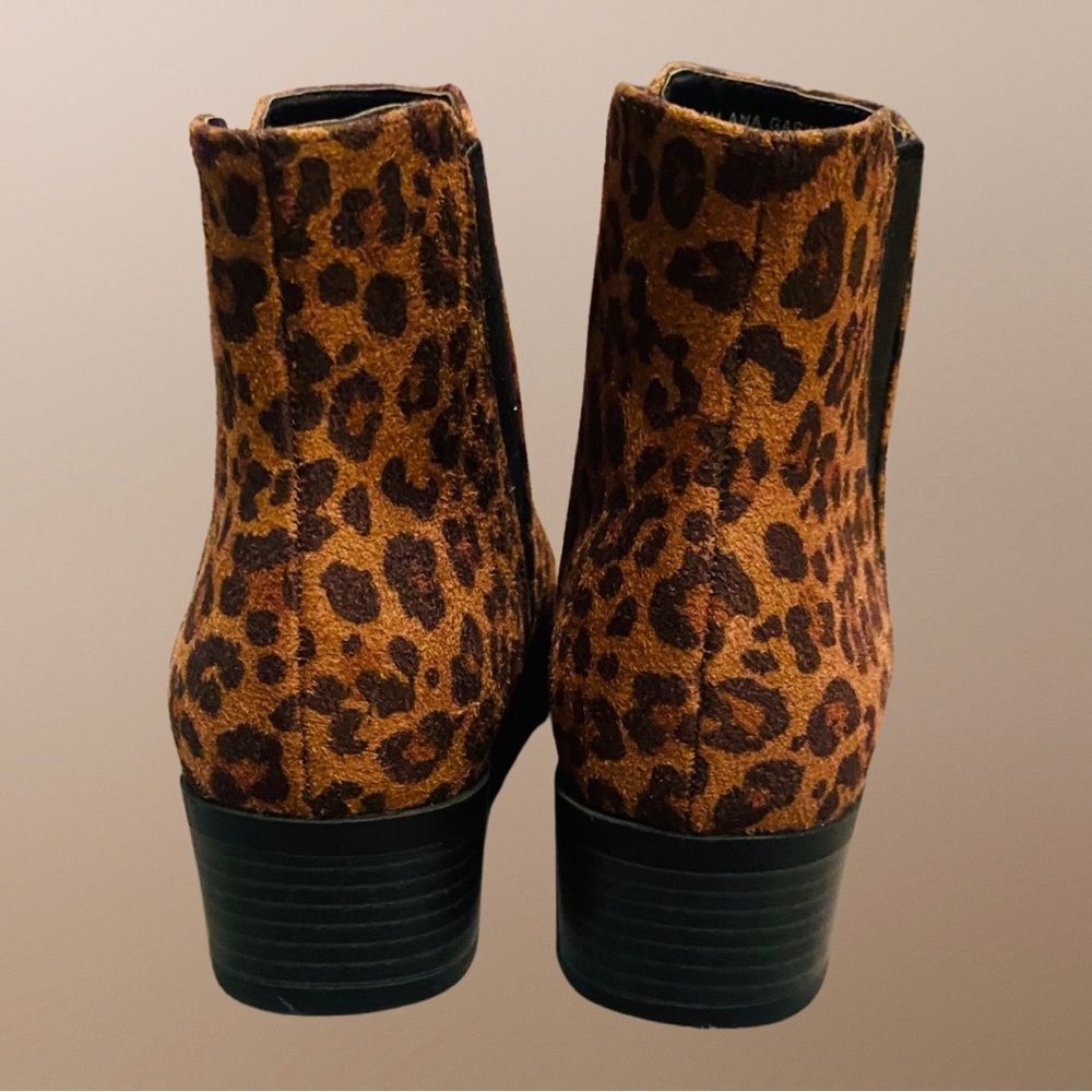 A.N.A A New Approach. Block Heel Bootie Cheetah/L… - image 7